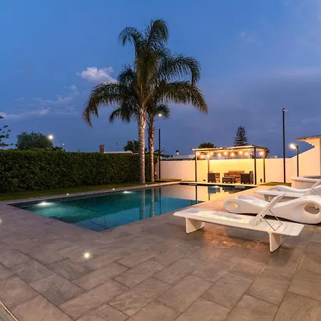 Deep Blue Sea أرينيلا