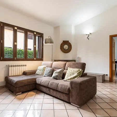 Deep Blue Sea * أرينيلا